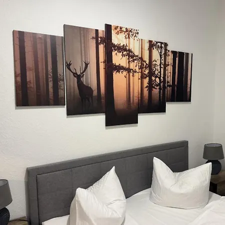 Moderne Direkt Am Bahnhof Gelegen Apartment