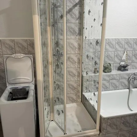 Moderne Direkt Am Bahnhof Gelegen Apartment Bitterfeld-Wolfen